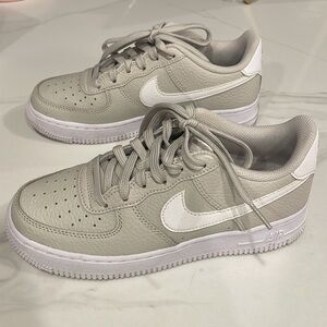 Nike Air Force 1 (GS) Size 4.5Y = Size 6W